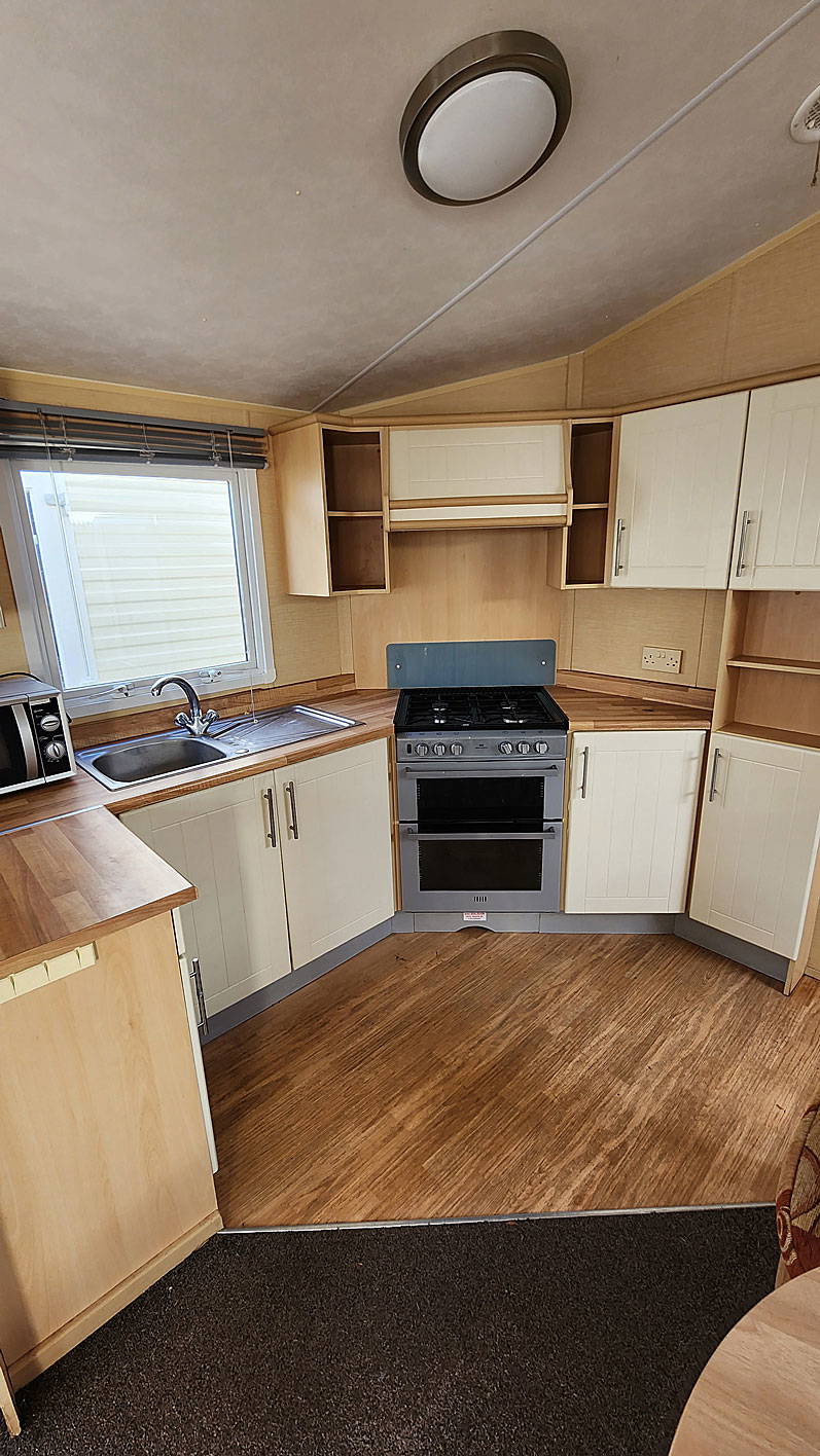 179 Willerby Savoy 28x12 Worcestershire Caravan Sales